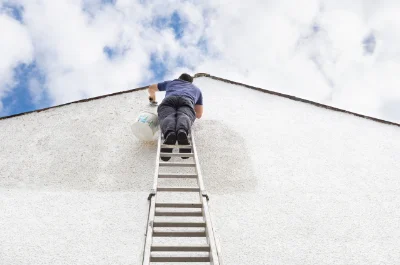 Peinture extérieure à Rougiers — façades et ravalement